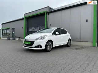 Peugeot 208 1.2 Allure | Lage km-stand | Rijklaar| Navi | Cruise | Airco | LM velgen| Carplay | Nieu