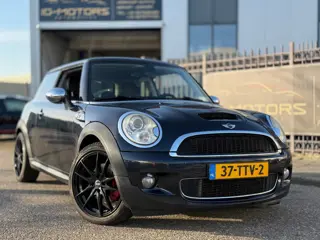 Mini Mini 1.6 Cooper S Nap Navi automaat vol optie black