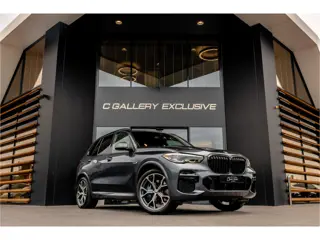 BMW X5 xDrive45e High Executive - M Sport | Panorama | Swarovski | Elek. Trekhaak | Luchtvering