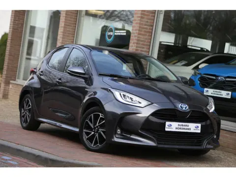 Toyota Yaris 1.5 Hybrid Dynamic Navi CarPlay LED Camera ACC