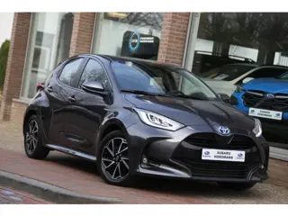 Toyota Yaris 1.5 Hybrid Dynamic Navi CarPlay LED Camera ACC