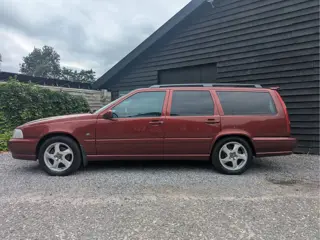 Volvo V70 2.4 Europa (bj 2000)
