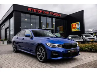 BMW 3-serie 330e M-Sport, Pano, ACC, H&K Audio, Shadow Line, Nieuwstaat!