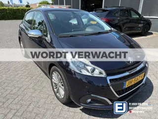 Peugeot 208 1.2 PureTech Allure 110pk/82kW Automaat | Leder  | Camera | Navi | Carplay / Android | S