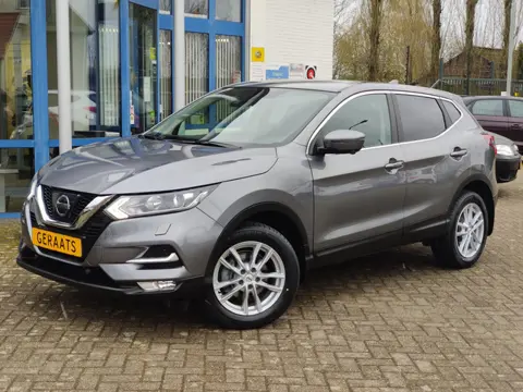 Nissan Qashqai 1.2 N-Connecta | Navigatie, Trekhaak, Keyless, Parkeercamera, Climate + Cruise Contro
