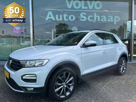Volkswagen T-Roc 1.5 TSI Style | Rijklaar incl garantie | Parkeersensoren voor en achter 18 inch Car