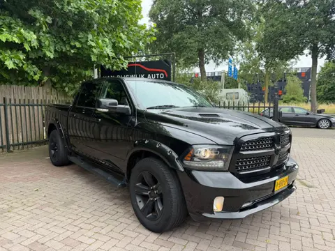 Dodge Ram 1500 5.7 V8 4x4 Crew Cab 5'7 Sport Camera Dealer Ond