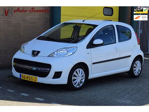 Peugeot 107 1.0-12V XS Airco! NAP!