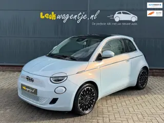 Fiat 500 e La Prima 42 kWh *pano *camera *p-sensor v+a *17”