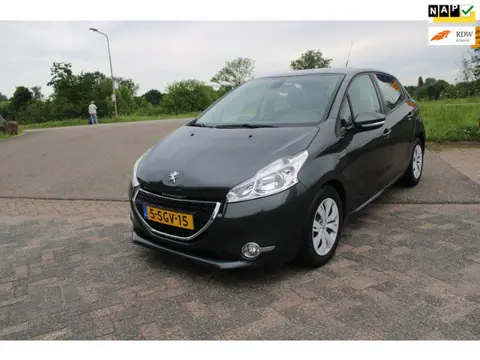 Peugeot 208 1.2 VTi Envy