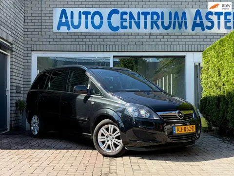 Opel Zafira 1.6 111 years Edition