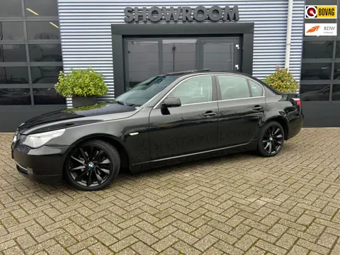 BMW 5-serie 525i Pano|Softclose deuren|Cruise|Automaat|Navi|Leder|Elektrische stoel