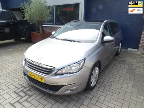 Peugeot 308 SW 1.2 PureTech Blue Lease Executive