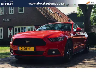 Ford Mustang Fastback 2.3 EcoBoost Aut. | MBRP Uitlaatsysteem | 19 Inch | Leder | Schone Carfax | Na