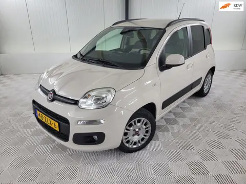 Fiat Panda 0.9 TwinAir Lounge, Automaat, Trekhaak, Parkeersensoren