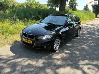 BMW 3-serie Touring 320i High Executive 1e Eigenaar Schuif Kanteldak Navi Pdc Voor En Achter Airco C