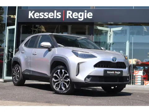 Toyota Yaris Cross 1.5 Hybrid Team CarPlay | ACC | Camera | Led | 17”