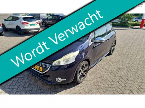 Peugeot 208 1.6 VTi 120pk 2e eig. 127.000km. Clima Leder Navi Panorama