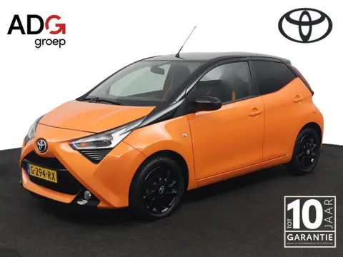 Toyota Aygo 1.0 VVT-i x-cite | Led verlichting | Bi Tone | Achteruitrijcamera |