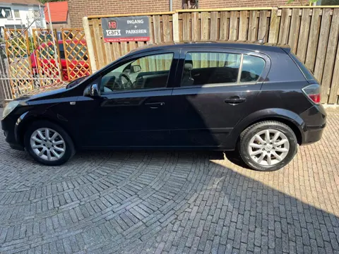 Opel Astra 1.6 Temptation