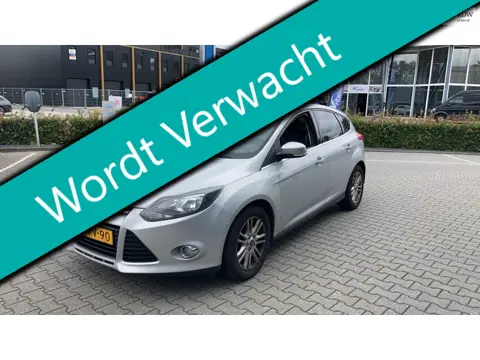 Ford Focus 1.6 Titanium 182pk 2e eig. Clima Schuifdak Trekhaak 1500kg. Historie