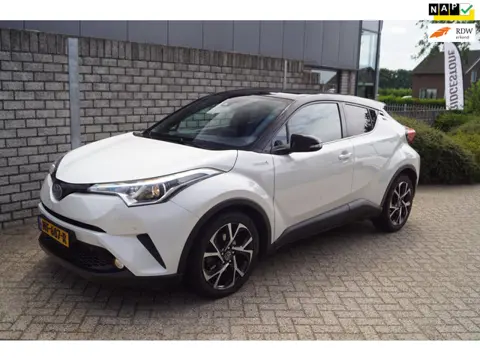 Toyota C-HR 1.8 Hybrid Bi-Tone Autom Navi Camera Clima Adaptieve Cruise 2x PDC Dodehoek Rijbaan Assi