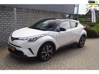 Toyota C-HR 1.8 Hybrid Bi-Tone Autom Navi Camera Clima Adaptieve Cruise 2x PDC Dodehoek Rijbaan Assi