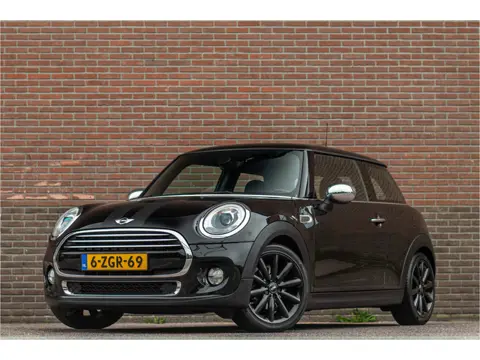 MINI Cooper 1.5 Chili, 84.000km NAP, Half leder, Head-up, Stoelverwarming, Full LED, Navigatie, PDC,