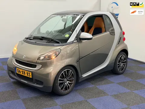 Smart Fortwo coupé 1.0 Passion / AUTOMAAT / PANORAMADAK / MULTIEMEDIA-CARRPLAY /ACHTERUITKIJK CAMERA