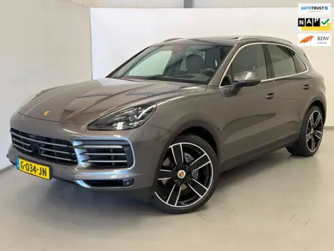 Porsche Cayenne 3.0 Platinum Edition / 1e eig / Pano / Sport Chrono
