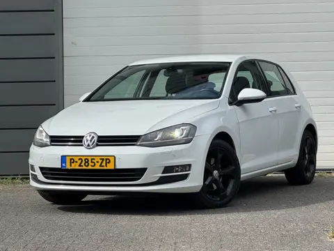 Volkswagen Golf 1.4 TSI Highline Nieuwe APK | (bj 2013)