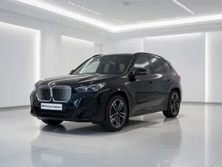 BMW iX1 eDrive20 M-Sport Pro | Panorama | 19" | Trekhaak | Harman Kardon