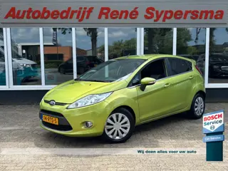 Ford Fiesta 1.6 TDCi Titanium | Parkeersensoren | Clima | Bluetooth | Elektrische ramen |