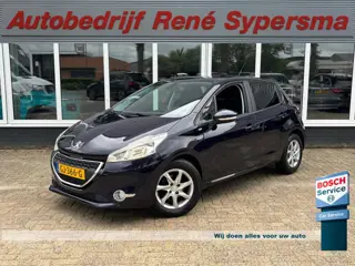 Peugeot 208 1.2 PureTech Style Pack | Bluetooth | Parkeersensoren | Navi | Cruise