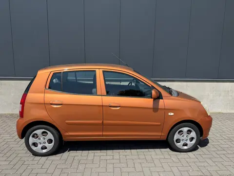 Kia Picanto 1.1 EX Automaat, Airco, Trekhaak, elektr. ramen v + a