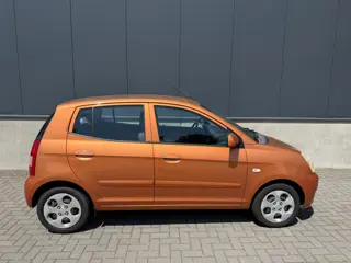 Kia Picanto 1.1 EX Automaat, Airco, Trekhaak, elektr. ramen v + a