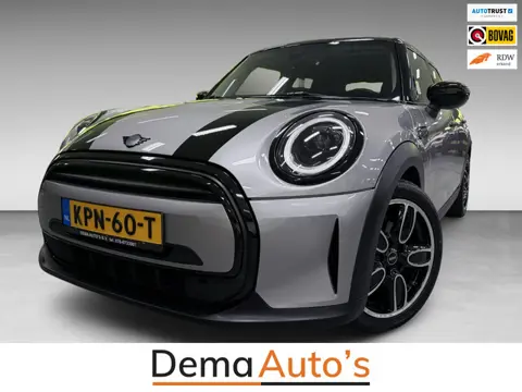 Mini 5-Deurs 1.5 Cooper Camden BLACK-EDITION 136PK NAVI/CARPLAY/LED/DAB/ECC/PDC/CRUISE///
