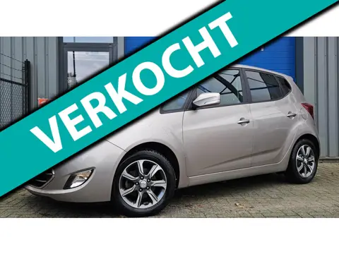 Hyundai Ix20 1.6i 125PK AUTOMAAT Clima Cruise Navi Camera Hoge instap