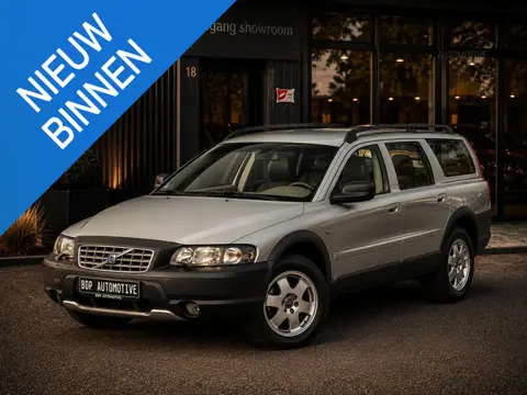 Volvo XC70 Cross Country 2.4 T Geartr. Comf. Automaat | Mooie Youngtimer | 5-2027!