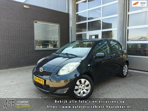 Toyota Yaris 1.3 VVTi Aspiration | Centrale Deurvergrendeling | Rijdt voordelig | Airco werkt niet