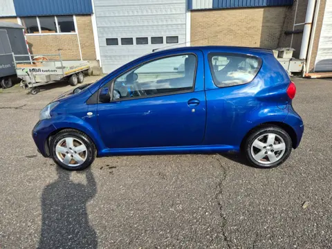 Toyota Aygo 1.0-12V, koude airco/4 nieuwe all season banden