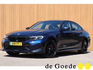 BMW 3-serie 330e xDrive Hoogglans Shadowlak H.U. ambiance verl M-Sport Pro leer+vw stuurverw el.klep