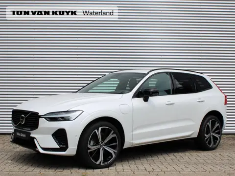 Volvo XC60 T6 AWD Plug-in hybrid Ultra Dark Automaat /  Panoramadak / Head up display / 360* camera 