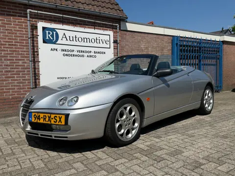 Alfa Romeo Spider 2.0 JTS Turismo APK/NAP (bj 2005)