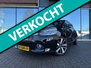 Renault Clio 1.2 TCe Iconic - Automaat - Leder - Navi - Parkeerhulp - Climate