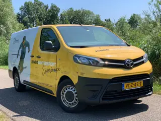 Toyota PROACE Worker 2.0 D-4D Navigator Long