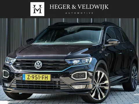 Volkswagen T-Roc 1.5 TSI Sport Business R | Camera | Adaptieve Cruise | Stoelverwarming | Trekhaak |