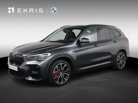 BMW X1 sDrive20i Business Edition Plus M Sportpakket | Stuurwielrand Verwarmd | Head-Up Display | Pa