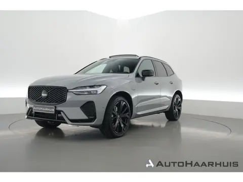 Volvo XC60 T8 Plug-in hybrid Plus Black Edition | Vapour Grey | Pano | Elek. Trekhaak | Memory | H&K
