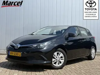 Toyota Auris 1.8 Hybrid Business NL Auto Trekhaak Navi Clima Cruise